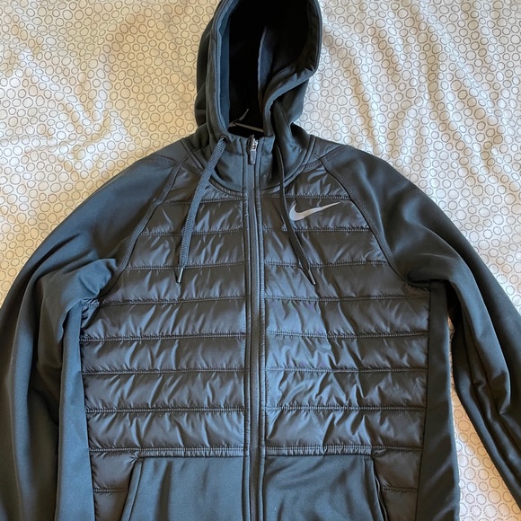 nike therma coat
